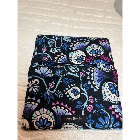 Vera Bradley Checkbook Cover - Picture 4 of 5